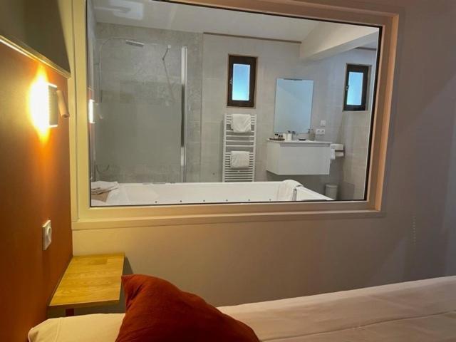 L'Estirado Des Adrets Hotel เลส์อัดเดรต์เดอเลสเตอเรล ภายนอก รูปภาพ