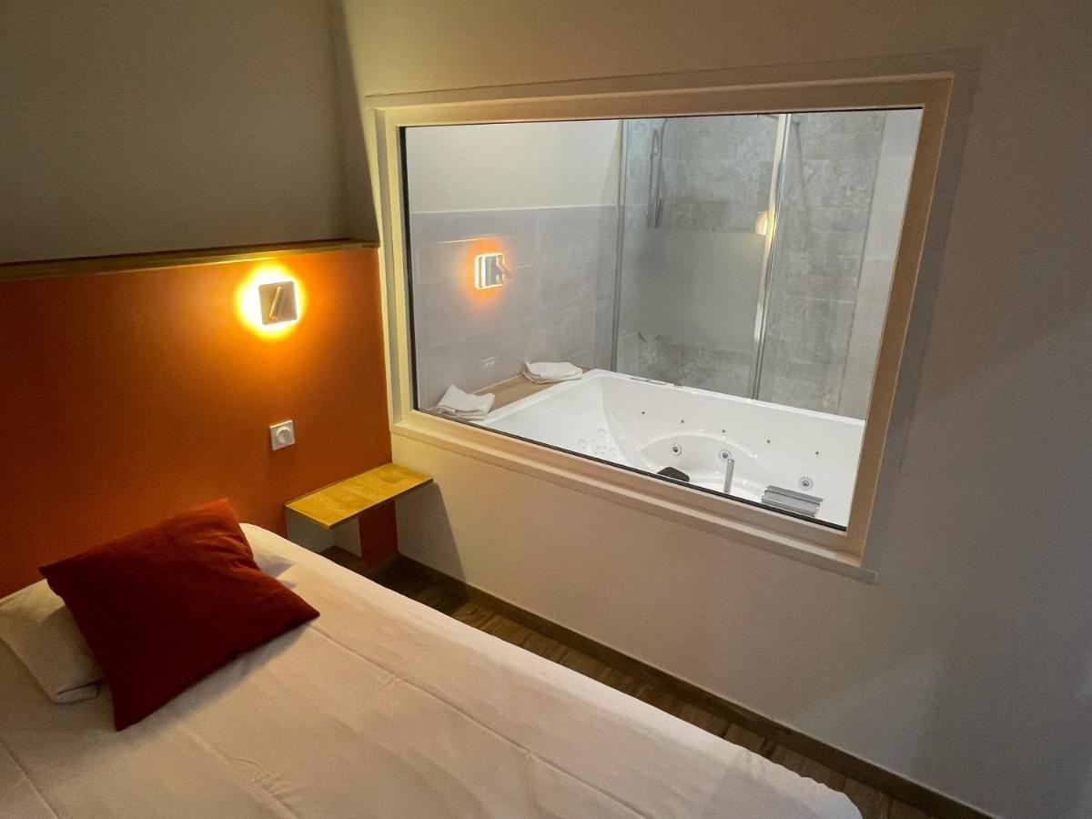 L'Estirado Des Adrets Hotel เลส์อัดเดรต์เดอเลสเตอเรล ภายนอก รูปภาพ