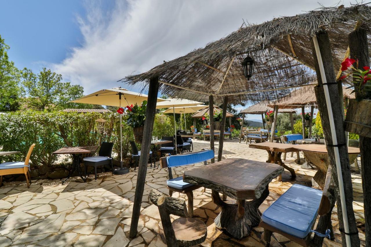 L'Estirado Des Adrets Hotel เลส์อัดเดรต์เดอเลสเตอเรล ภายนอก รูปภาพ